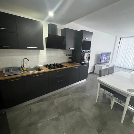 Appartement Girne, Genis Terasli Modern